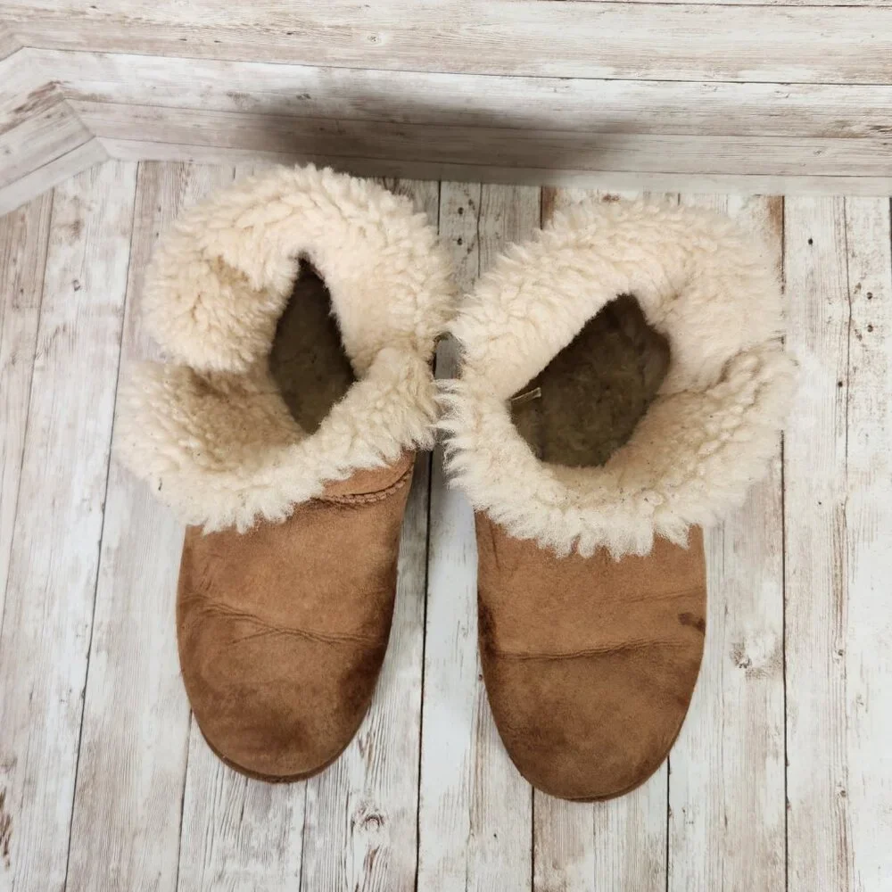 UGG Bailey Button Women's 9 Shoes Brown Tan Suede Comfort Shearling Boots 3352 - Picture 7 of 12